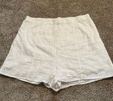 White Shorts Photo 0