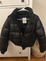 hollister black puffy cropped jacket  Photo 0