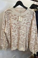 Andthewhy Boutique Sweater Photo 0