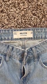 Hollister Low-Rise Jeans Photo 0