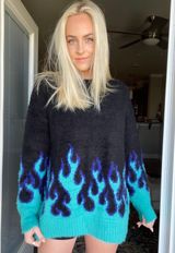 Adika Sweater Photo 0