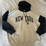 Brandy Melville New York Hoodie Photo 0