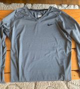 Nike Long Sleeve Gray Workout Shirt Photo 0