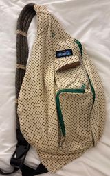 KAVU Sling Bag Crossbody Photo 0