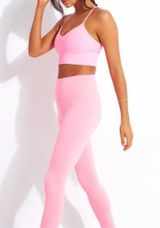 Alo Sports Bra And Leggings Set Photo 0