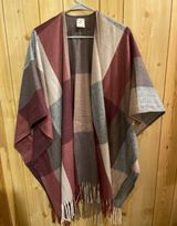 Woolrich Sweater Poncho Photo 0