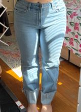 High-Rise Relaxed 90s Jeans Photo 0