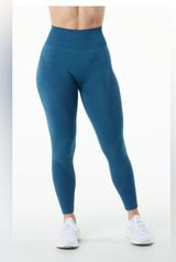Alphalete Women's Ozone Legging - Atlantic Blue , Size Small Photo 0
