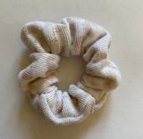 tan leopard print scrunchie Photo 0