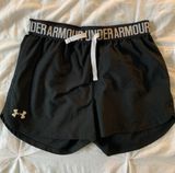 Under Armour Shorts Photo 0