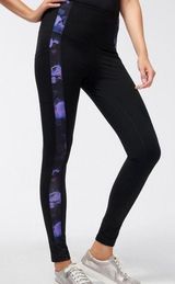 Chico’s Zenergy Floral Side Panel Leggings Photo 0