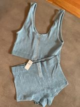 Aerie Lounge set Photo 0