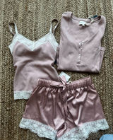 Abercrombie Set Photo 0