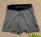 Nike Pros Photo 0