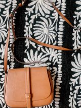 Tan Crossbody Purse Photo 0