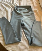light blue alo leggings Photo 0