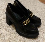 Steve Madden Women's Black and Gold Nakos Loafers size 8.5 Photo 0