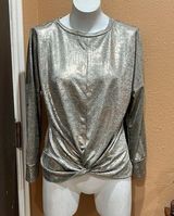 Fourteenth Place  silver pullover shirt Photo 0