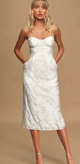 Lulus White Dress / Graduation / Bridal Photo 0