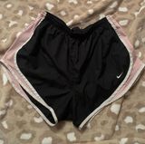 Nike Shorts Black/pink Photo 0