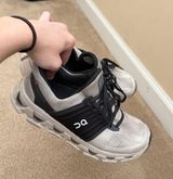 On Cloud Shoes Photo 0