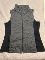 Gray Columbia vest Photo 0