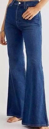 Wrangler Wanderer High Rise Flare Jeans Womens Size 26 Dark Wash Denim Photo 0