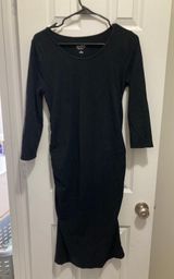 Maternity Dress Photo 0