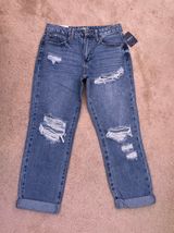 Forever 21 Boyfriend Jeans Photo 0
