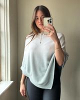 Barefoot Dreams Poncho Photo 0