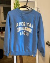 American Eagle Crewneck Photo 0