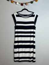 Apt. 9 🌺  striped shift dress Photo 0