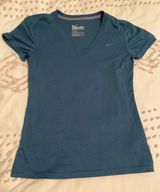 Nike Dry Fit Workout Top Photo 0