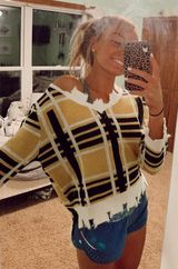 Bumble Bee Sweater Multiple Size M Photo 0