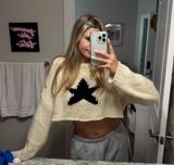 Edikted Star Sweater Cropped Photo 0