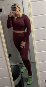 Maroon Workout Set Multiple Size L Photo 0