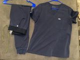 FIGS Navy Scrub Set Photo 0