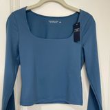 NWT Abercrombie & Fitch, A & F Soft Collection blue top size S Photo 0