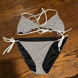 Victoria’s Secret bikini Photo 0