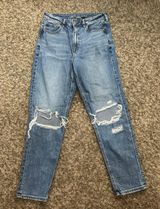 Mom Jeans Photo 0