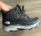 North face hiking boots Photo 0