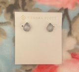 Purple Kendra Scott Earrings Photo 0