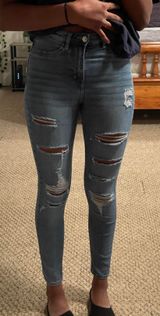 H&M High Rise Jeans Photo 0