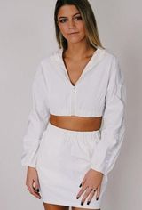 Vyvacious reflective crop jacket  Photo 0