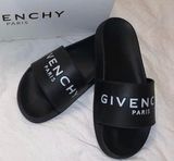 Givenchy  Photo 0