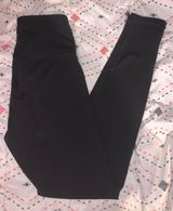 Old Navy Active Leggings Photo 0