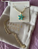 Kendra Scott Kyla Flower Gold Teal Mother Of Pearl Pendant Necklace by NWT  Photo 0