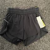 running shorts Photo 0