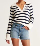 Abercrombie & Fitch High Rise Curve Love Mom Short Size 27/4 Photo 0