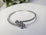 Minimal Silver Quatrefoil Flower Clover Flexible Bangle Bracelet Photo 0